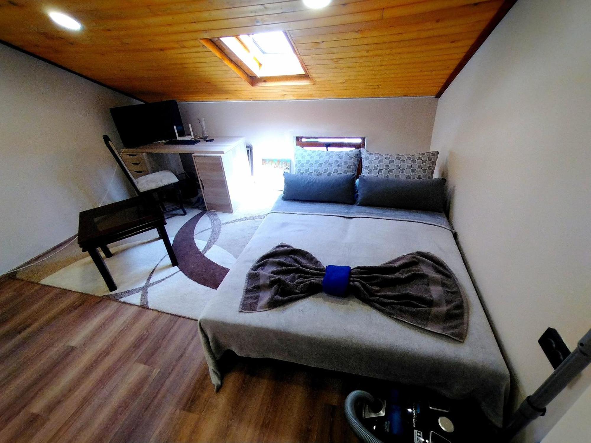 Low Budget Apartment With Breakfast Warna Zewnętrze zdjęcie