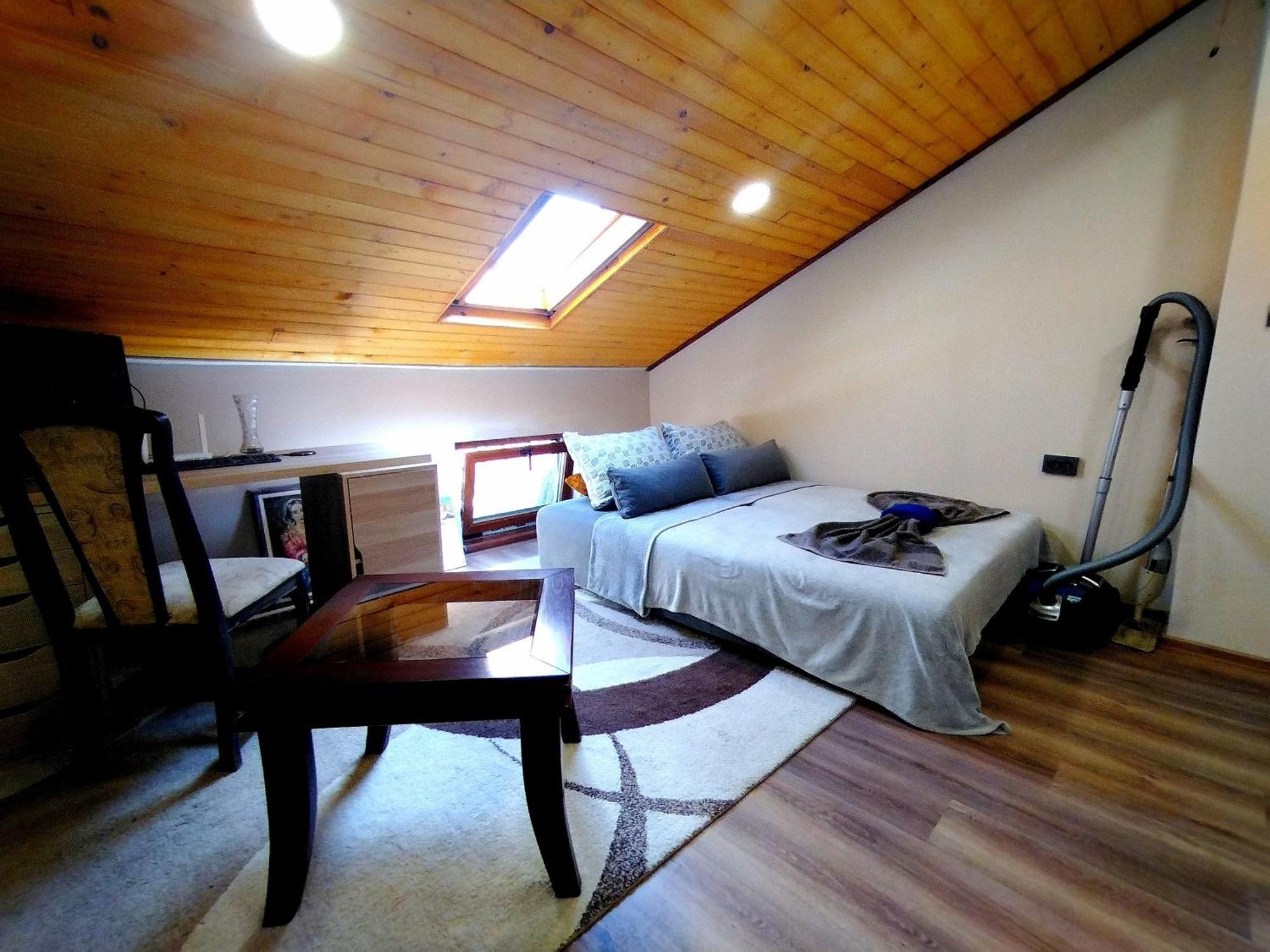 Low Budget Apartment With Breakfast Warna Zewnętrze zdjęcie